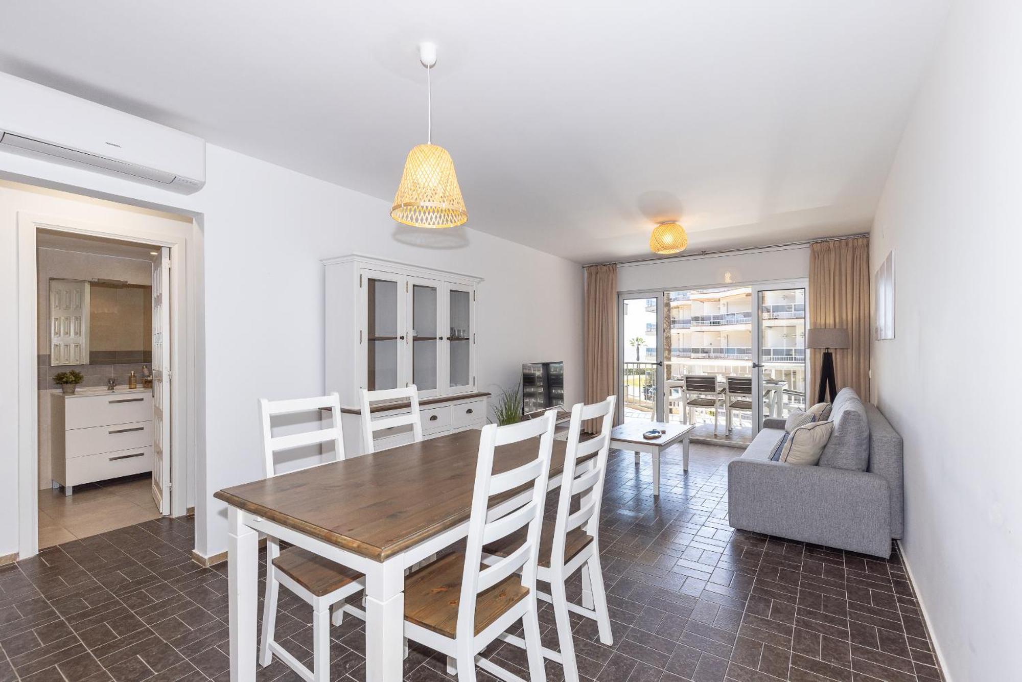 Uhc Dms Family Apartments Cambrils Kültér fotó