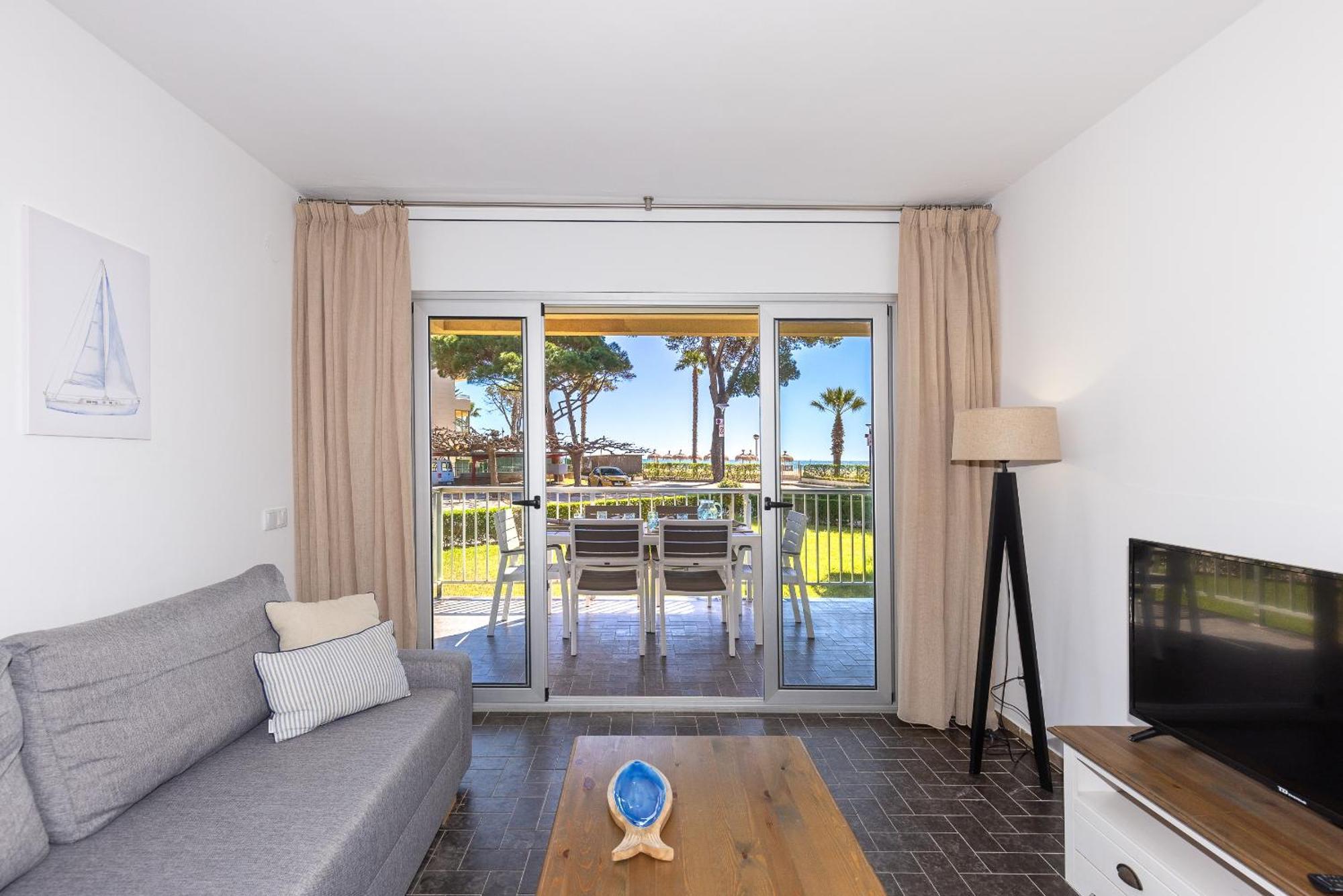 Uhc Dms Family Apartments Cambrils Szoba fotó