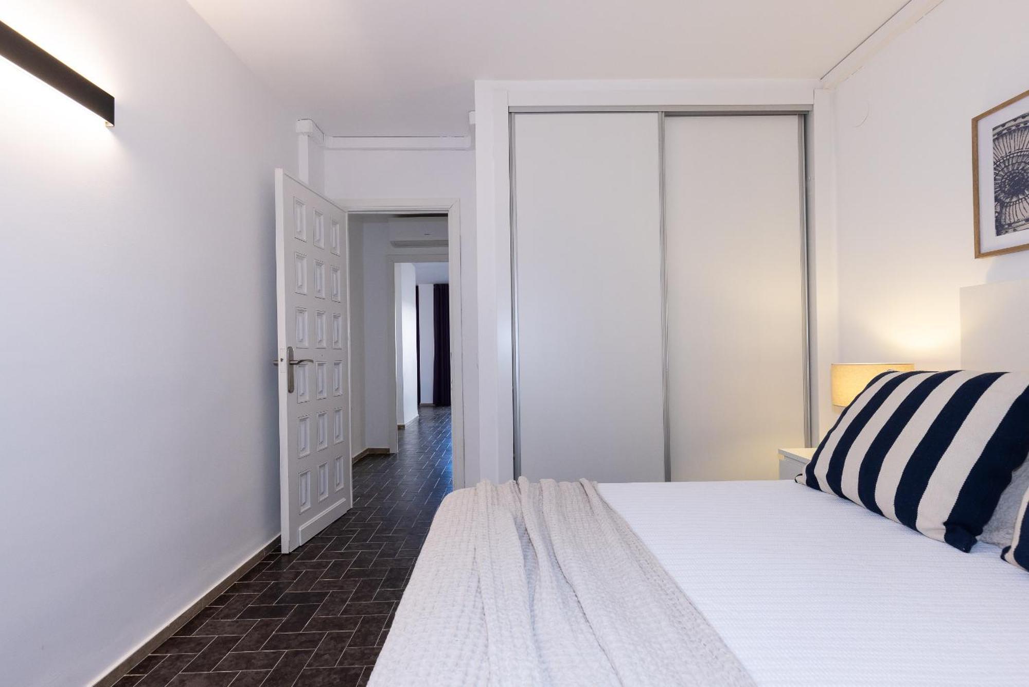 Uhc Dms Family Apartments Cambrils Szoba fotó